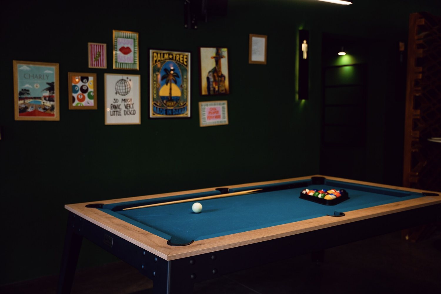 Le billard de La Cachette au BOMA